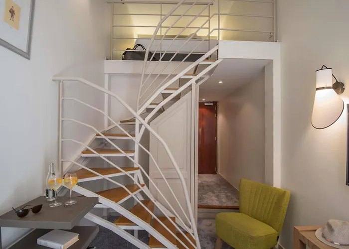 Mercure Nice Marché Aux Fleurs