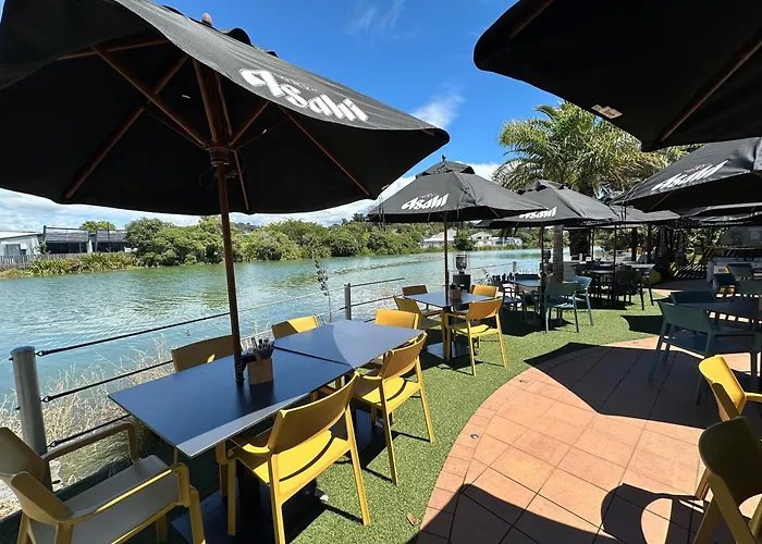 Hotel: Tides Hotel