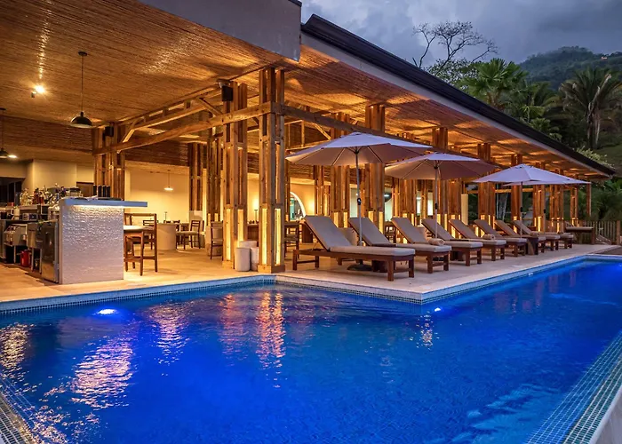 Tiki Villas Rainforest Lodge - Adults Only