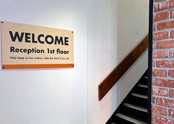 Easyhotel City
