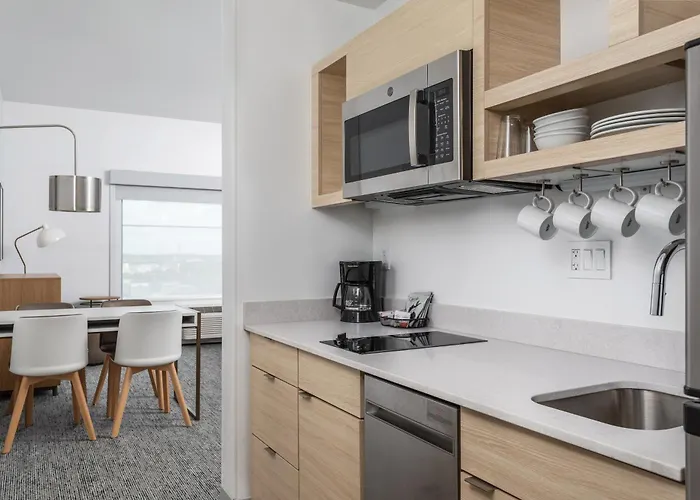 Pet Friendly hotel: Towneplace Suites By Marriott Orlando Southwest Near Universal