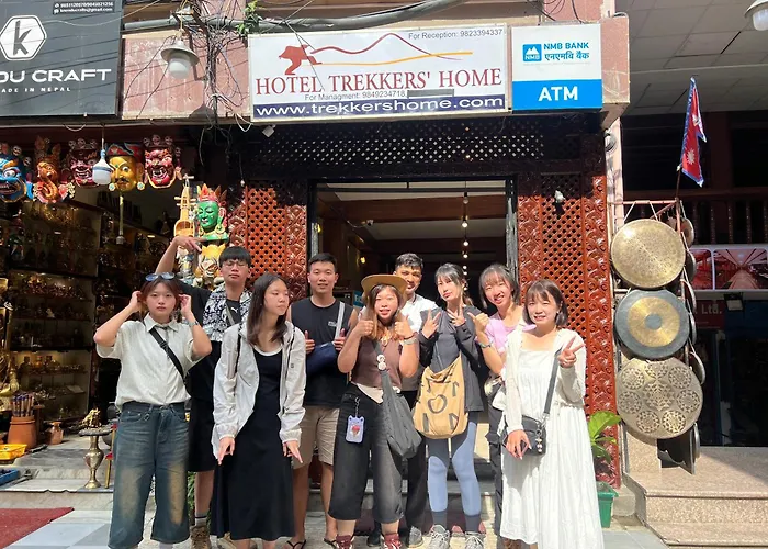 Hotels Close to Airport Trekkers Home