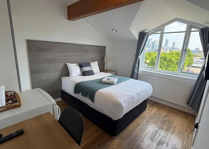 Pension Guide Riverbank Stay