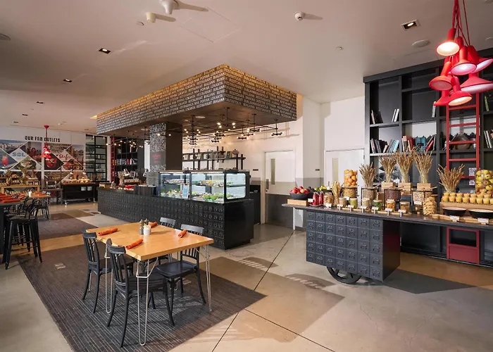Canopy By Hilton Al Seef