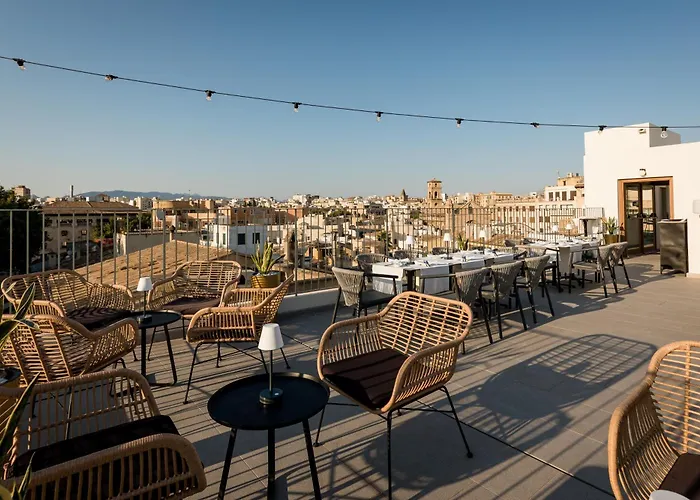 Nivia Born Boutique Hotel