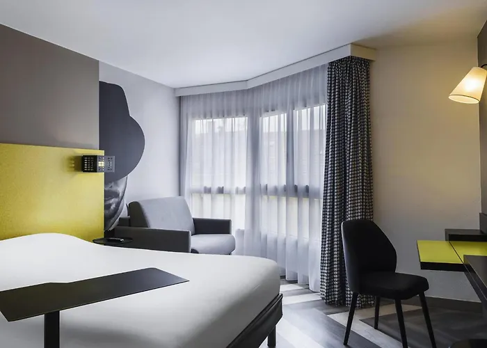Ibis Styles Centre Port