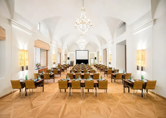 Mandarin Oriental, Prague