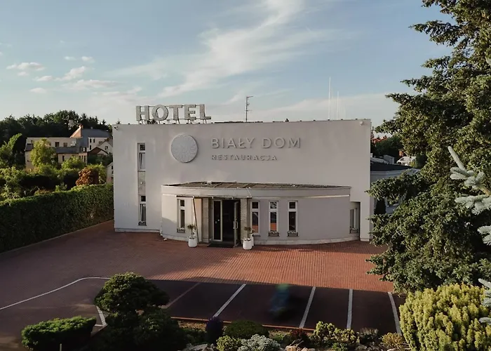 Cheap hotels Bialy Dom Henlex Restauracja