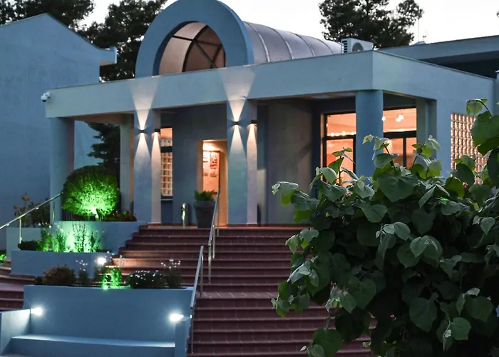 Atrium Hotel