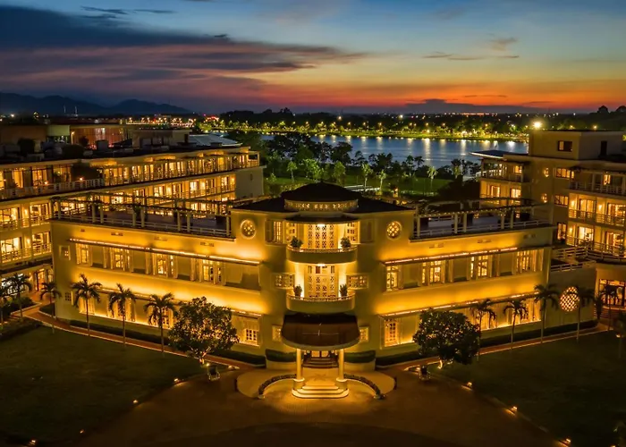 Azerai La Residence,