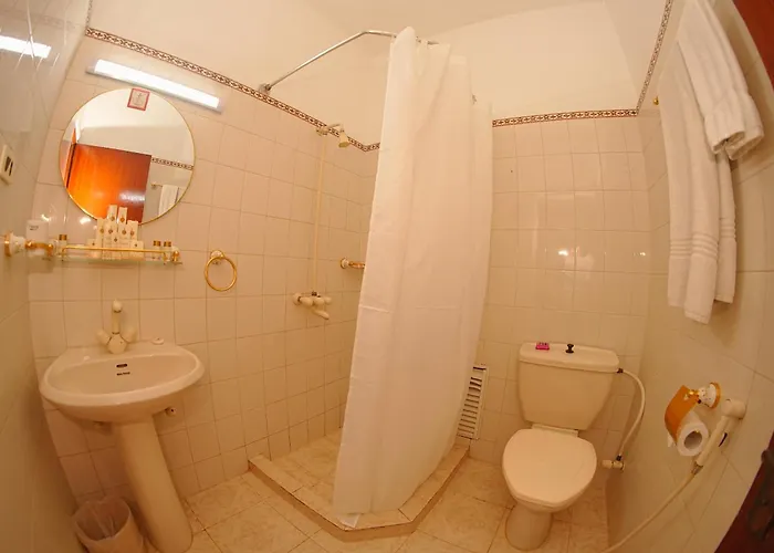In Luxury hotels Mehran Karachi