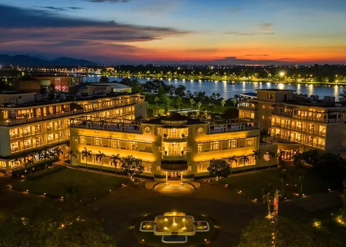 Azerai La Residence,