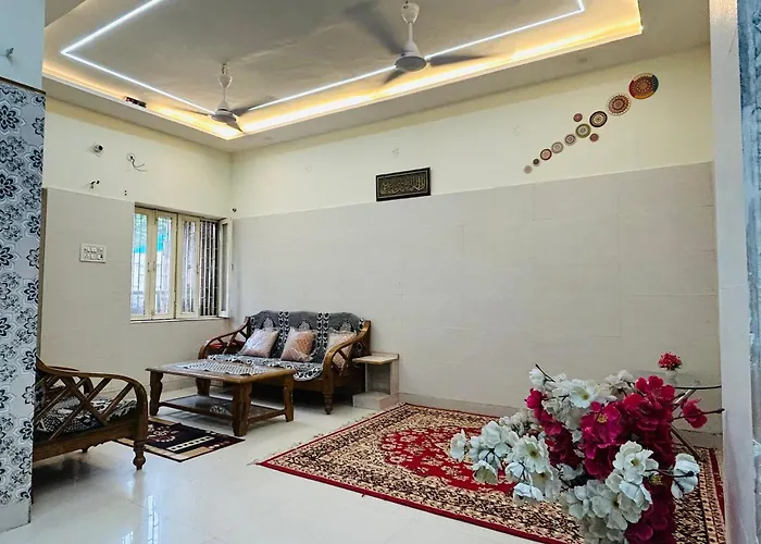 Max Guest House