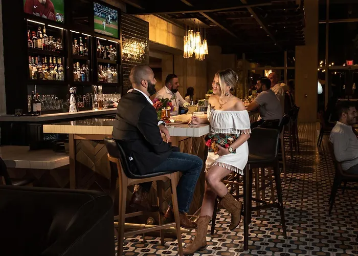 Contessa - Suites On The Riverwalk