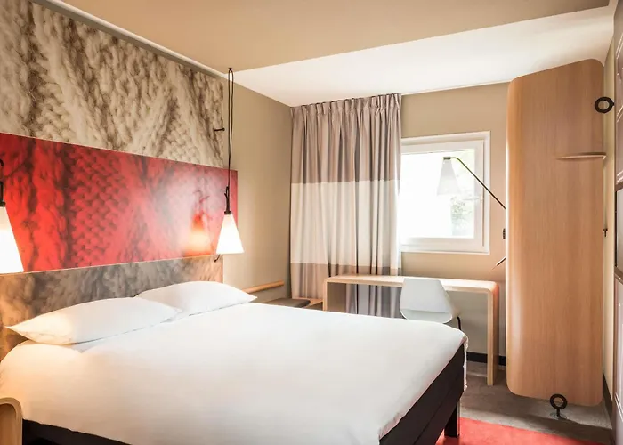 Ibis Stratford