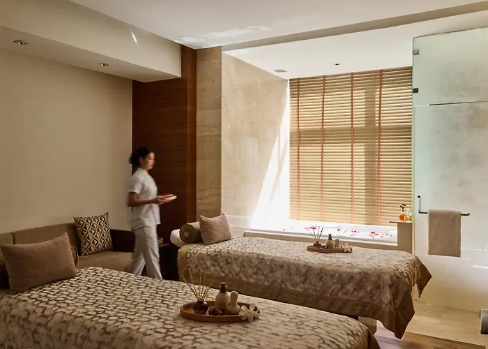 Romantic hotels Hyatt Regency Chennai
