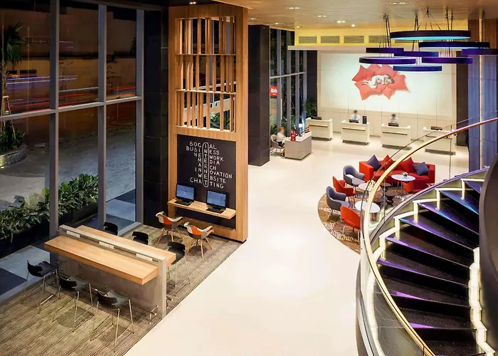 Hotels with pool Ibis Saigon Airport