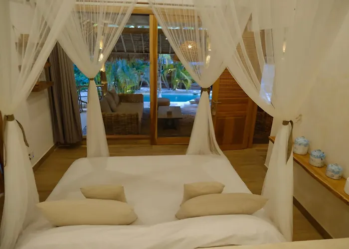 Hotels With Four Stars La Cabane