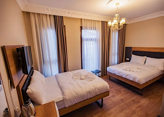 Grand Balyan & Restaurant