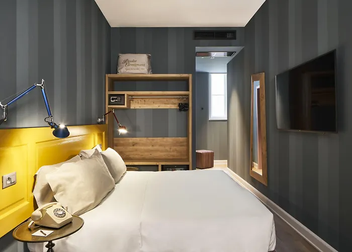 The Modernist Hotel