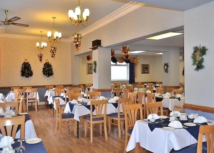 Evans Hotel