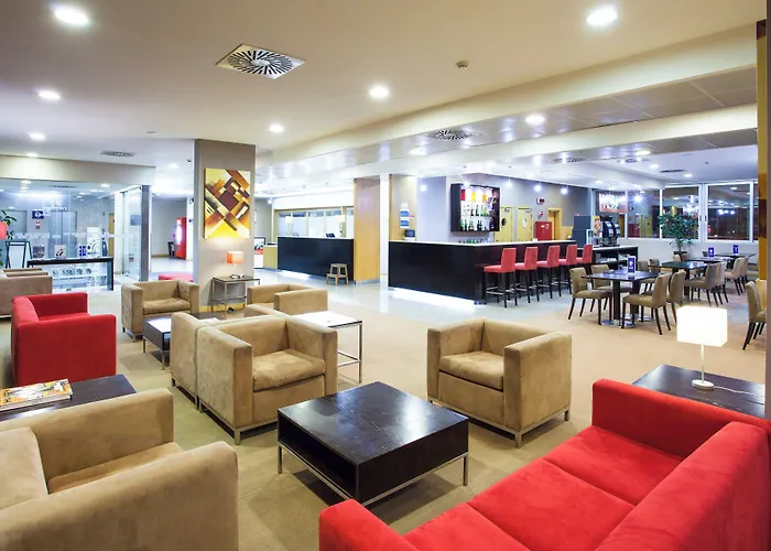  Holiday Inn Express Lisbon-Oeiras, An Ihg