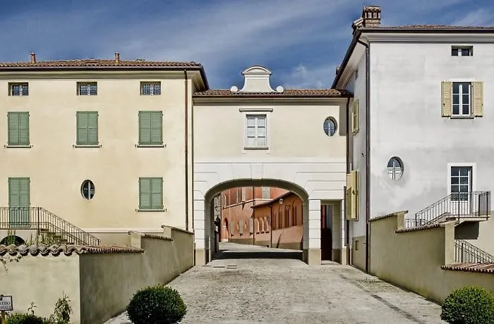 Matilde Di Canossa Golf Spa & Resort