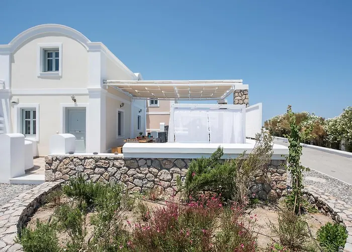 Villa: Secret Earth Villas - Santorini