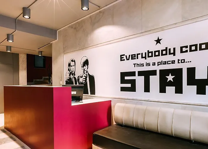 Stay Hybrid Youth Hostel