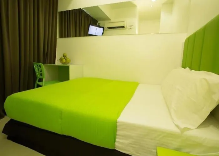 Apple Hotel
