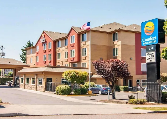 Beach hotel: Comfort Inn & Suites-Portland Airport
