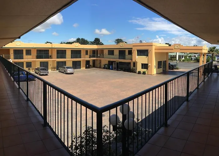 Deco City Motor Lodge