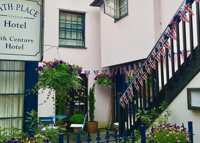 Bath Place