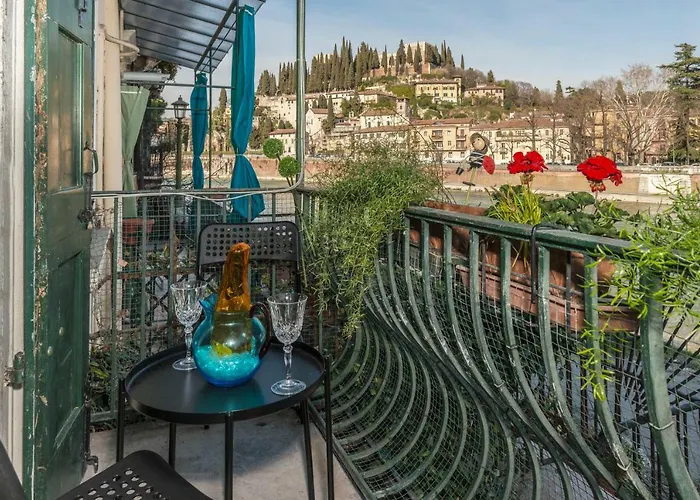 Ponte Postumio Home