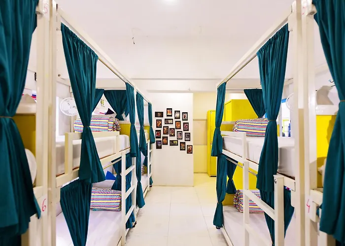 Beach hotel: Gostops Lite Mumbai