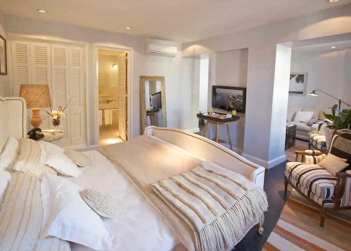 Hotels with pool Ultra Buenos Aires