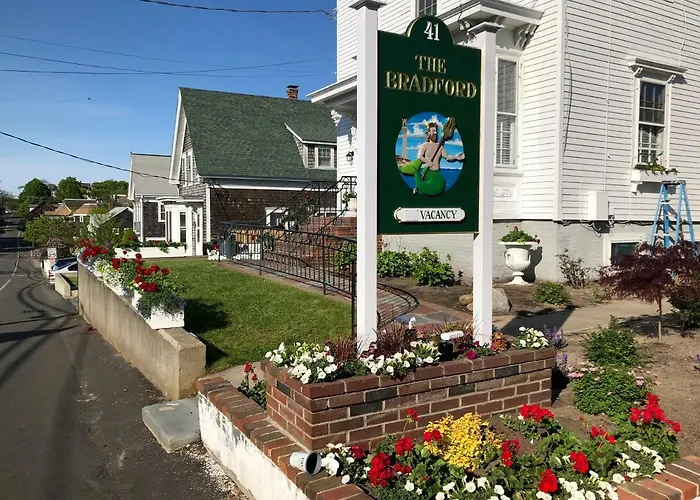 Family Hotel: The Bradford