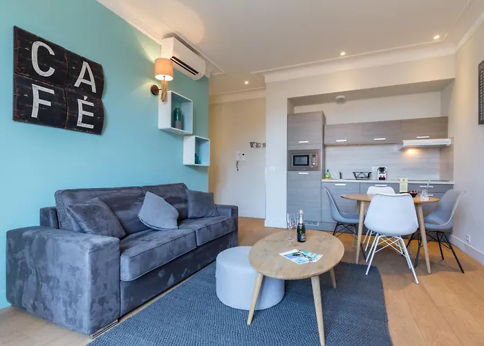 Florella Jean Jaures