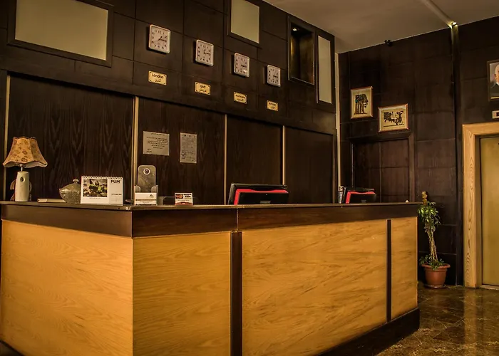 Cheap hotel: Golden Key Hotel