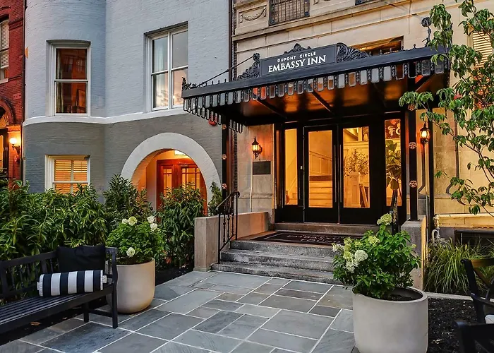 Dupont Circle Embassy Inn By Found