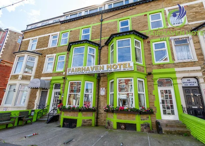 Hotel near College: Fairhaven Hotel