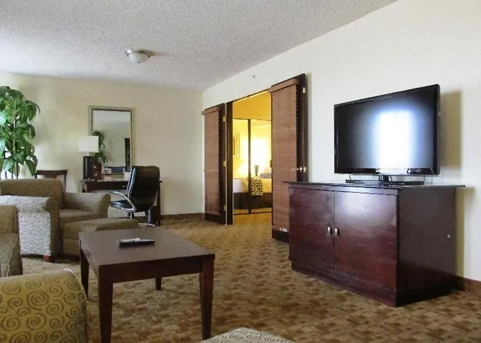 Cheap hotel: Radisson Hotel Austin - University