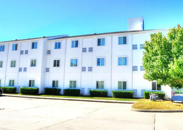 Airport Hotel: Motel 6-New Orleans, La