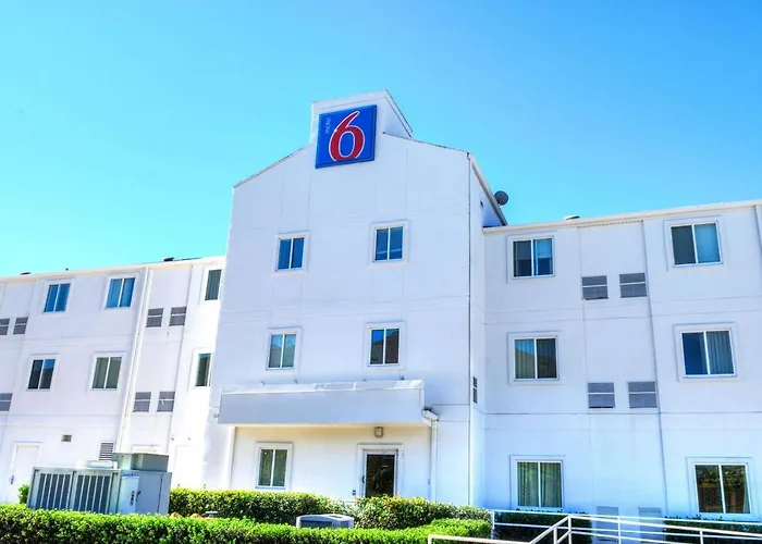 Airport Hotel: Motel 6-New Orleans, La