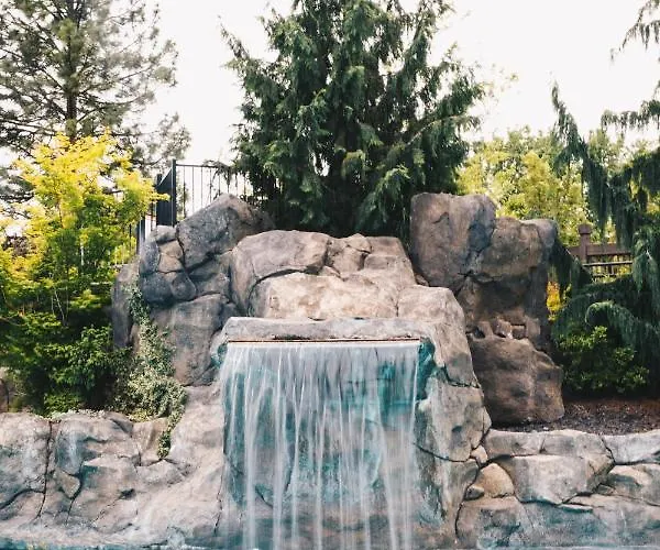 Pet Friendly hotel: Centennial Hotel Spokane